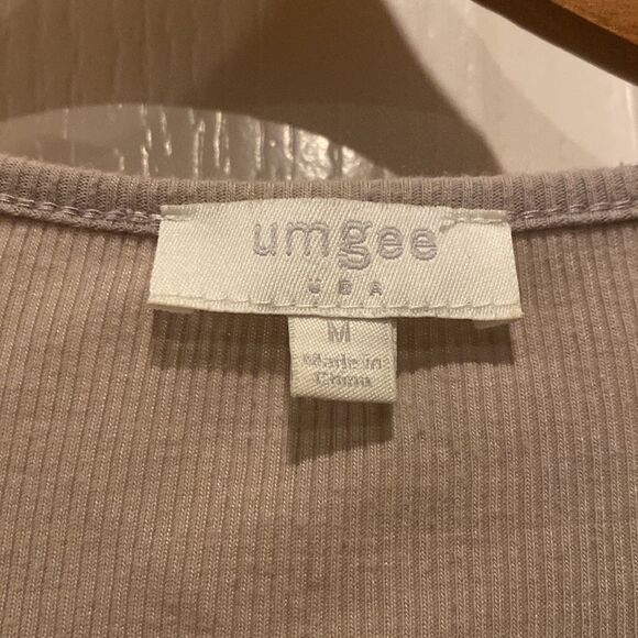 Umgee Women’s Beige Tank Top with Lace and Embroidery Size Medium NWOT - Picture 5 of 9